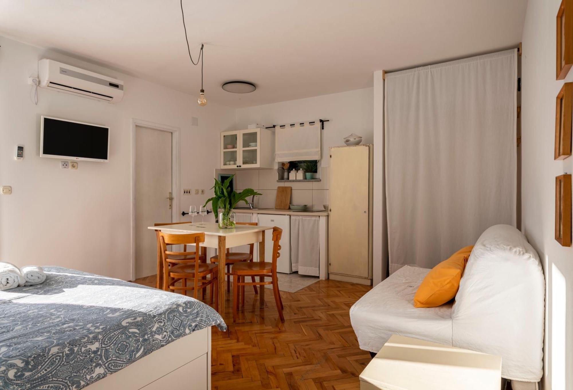 Charming Tale Apartments Modun19 Pirovac Pokoj fotografie